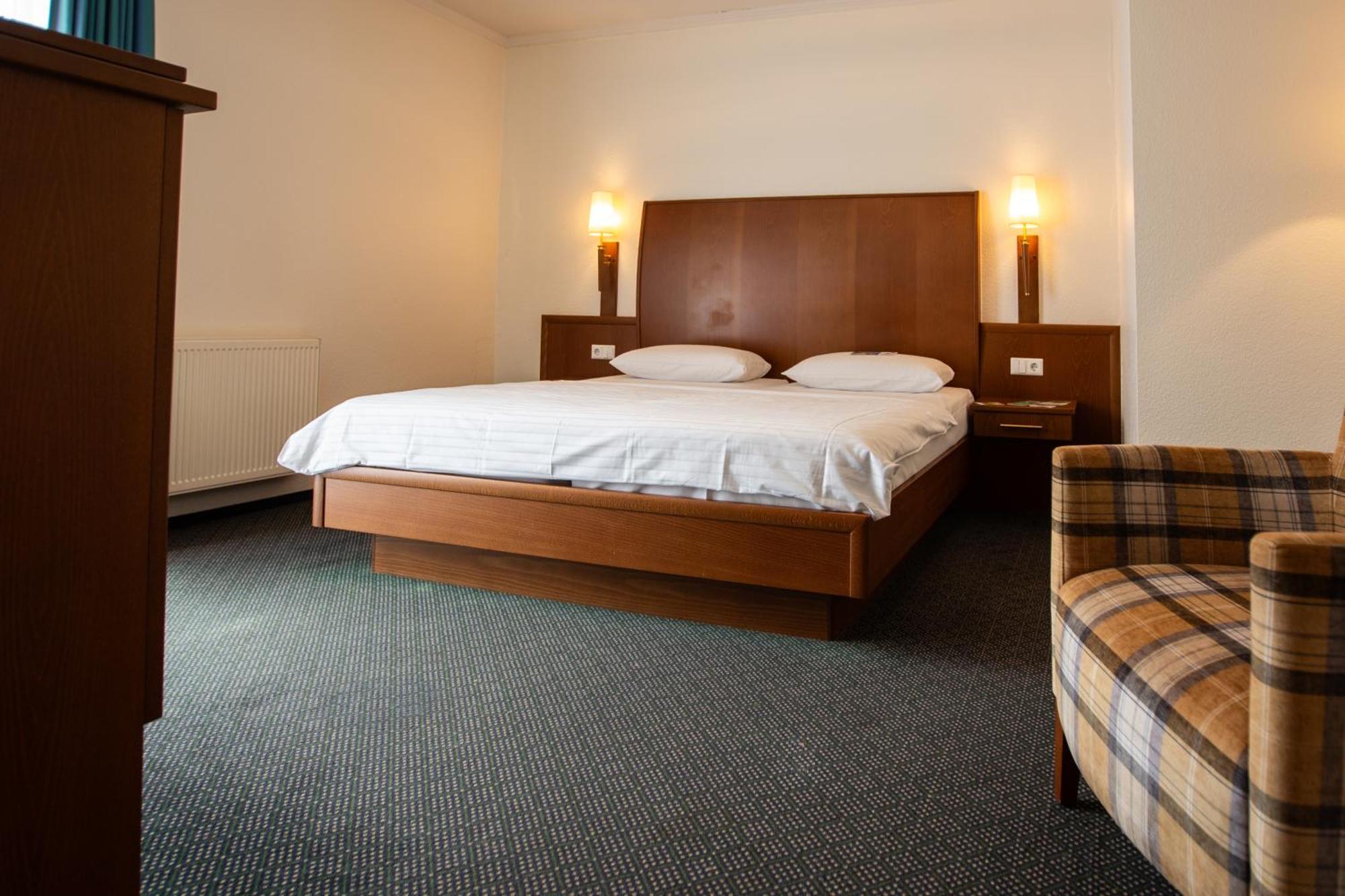 Ringhotel Appelbaum ギュータースロー エクステリア 写真