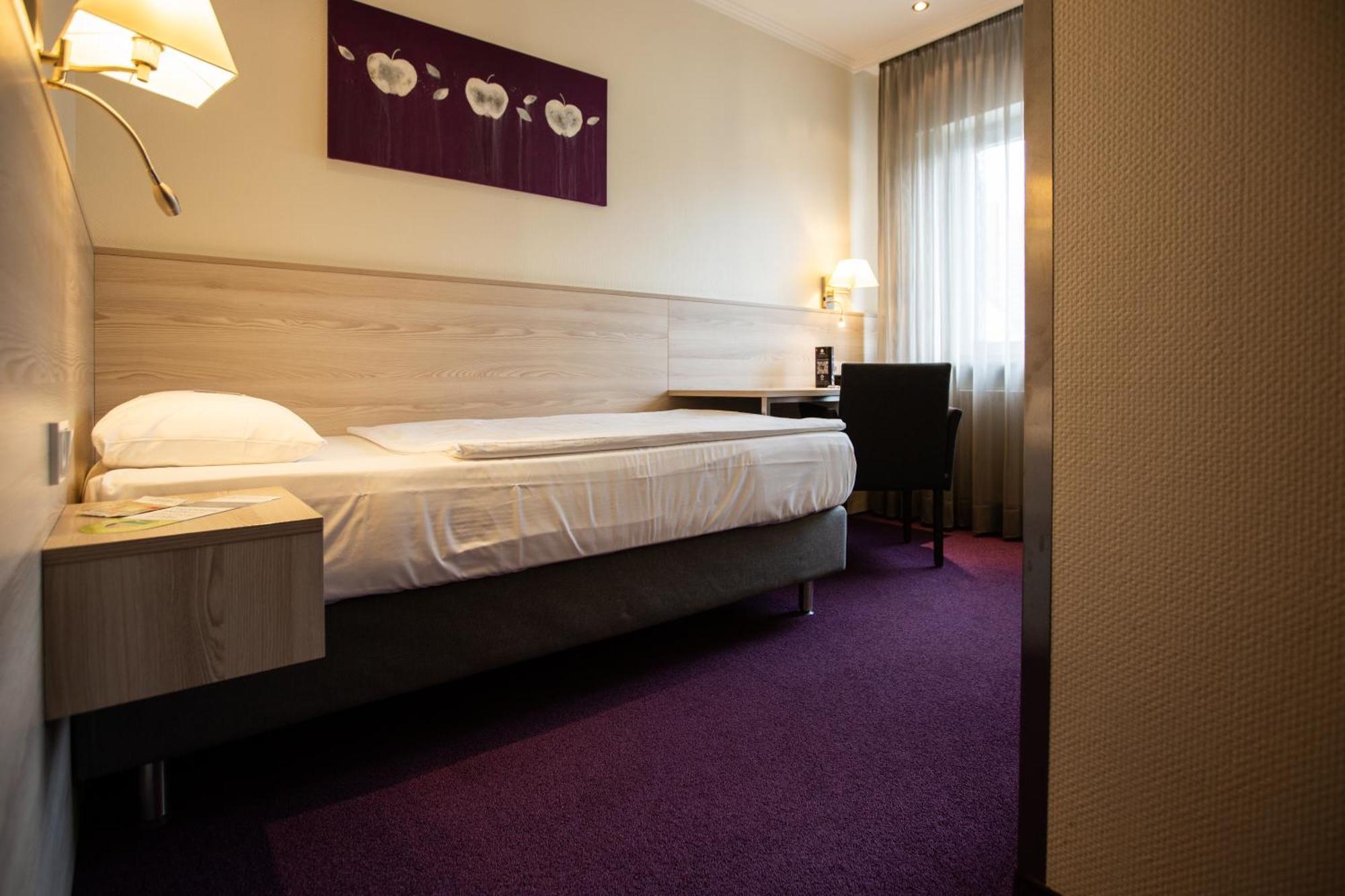 Ringhotel Appelbaum ギュータースロー エクステリア 写真